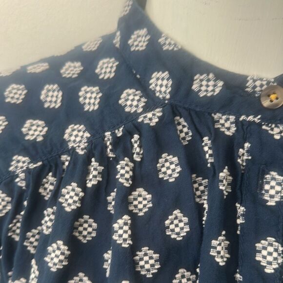 Anthropologie Batwing Textured Full Button Blouse S - Picture 3 of 5